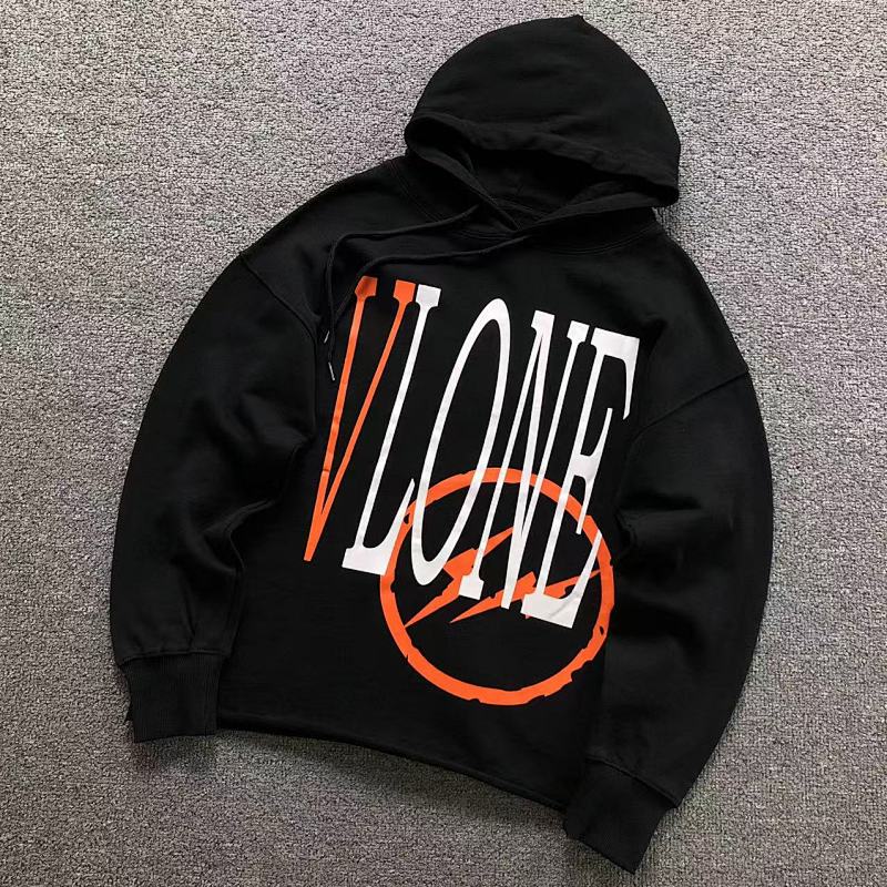 VLONE HOODIE 510111591（im 170cm 60kg i wear size S in the phot）