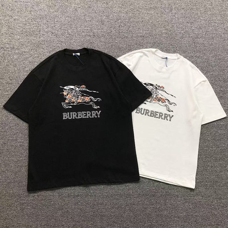 BURBERRY T-SHIRT 22030921171（im 170cm 60kg i wear size L in the phot）