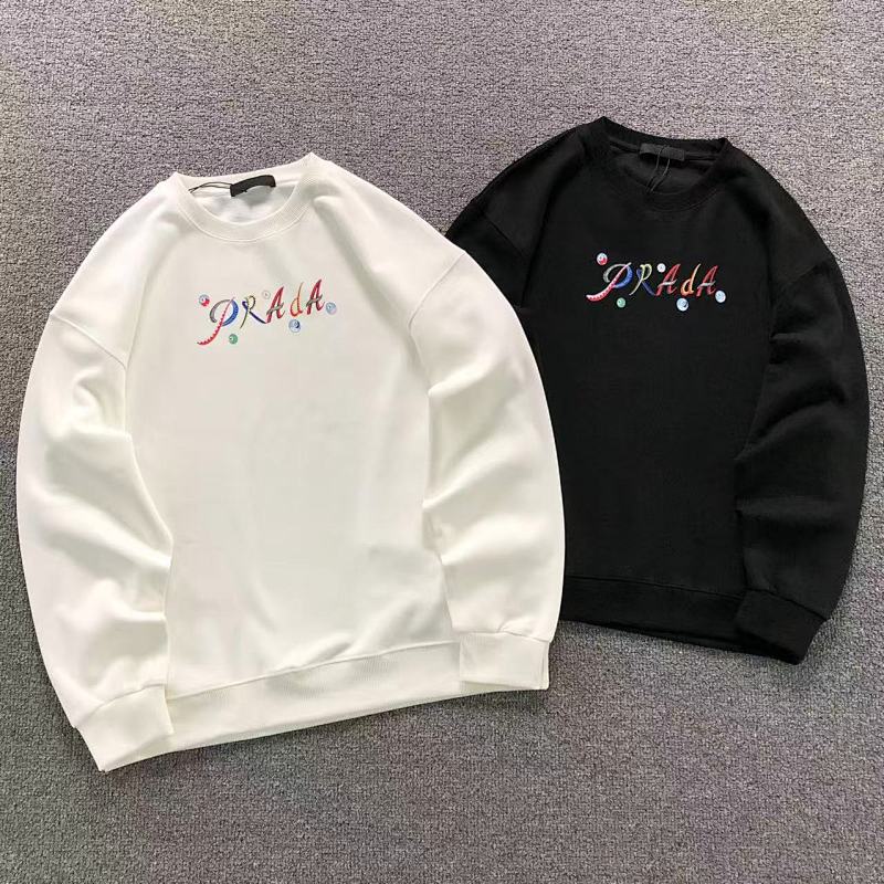PRADA HOODIE 2111110401（im 170cm 60kg i wear size M in the phot）