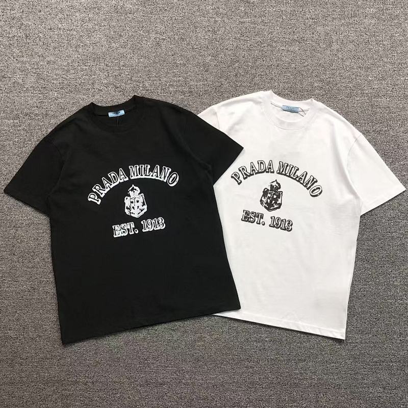 PRADA T-SHIRT 3203053221（im 170cm 60kg i wear size S in the phot）