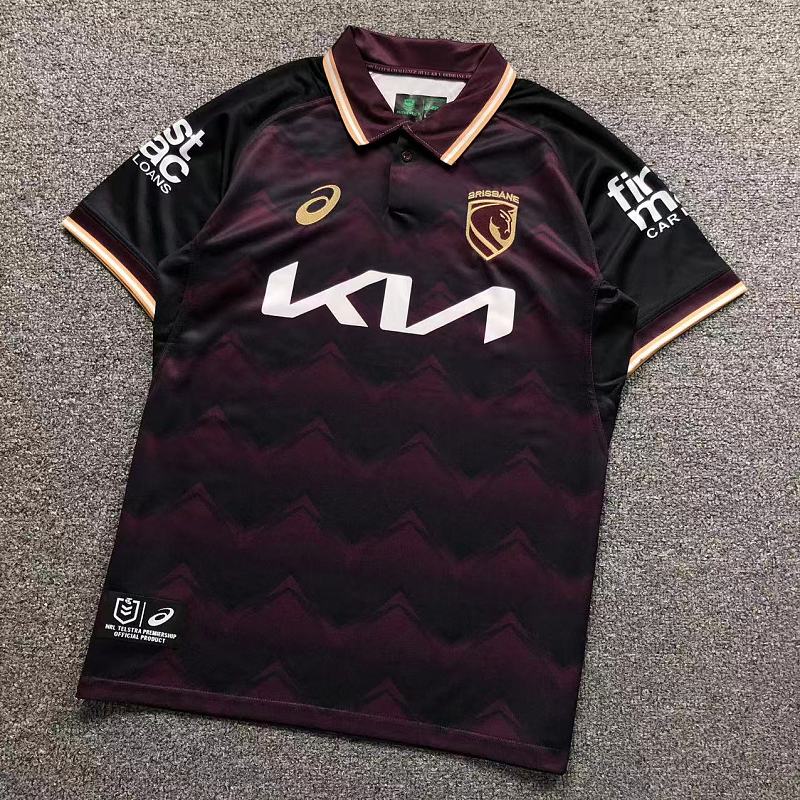 FOOTBALL T-SHIRT 125924002（im 170cm 60kg i wear size L in the phot）