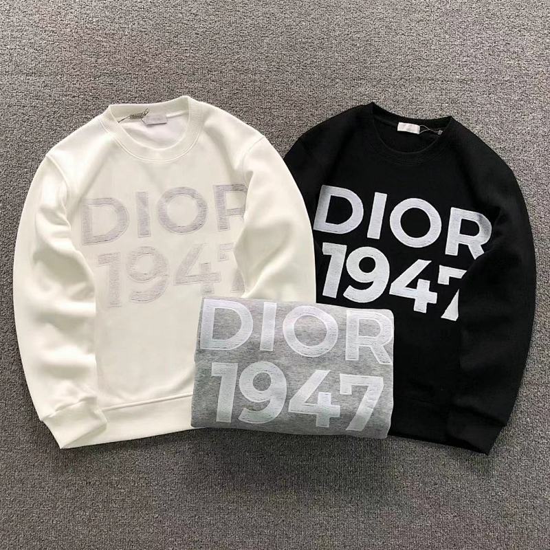 DIOR HOODIE 2112092901（im 170cm 60kg i wear size M in the phot）