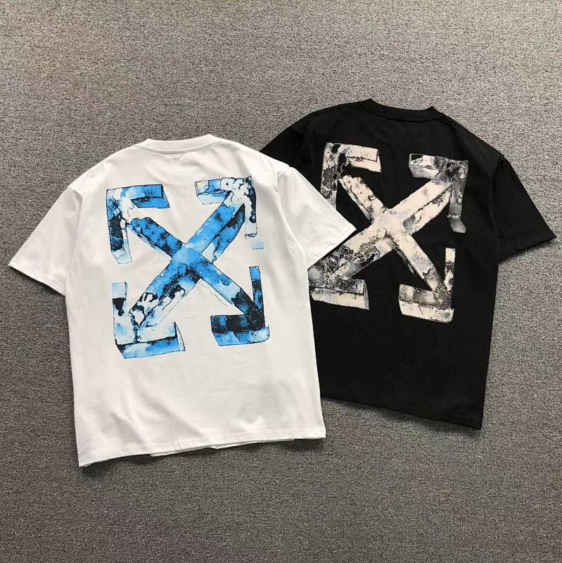 OFF-WHITE T-SHIRT 521233919（im 170cm 60kg i wear size M in the phot）