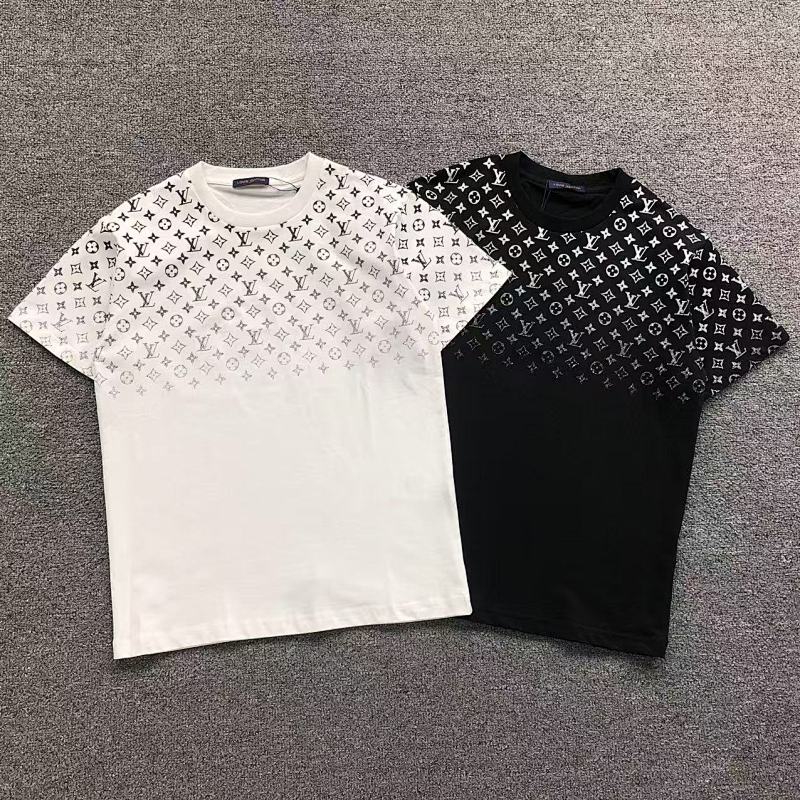 LV T-SHIRT 41061312126（im 170cm 60kg i wear size XS in the phot）