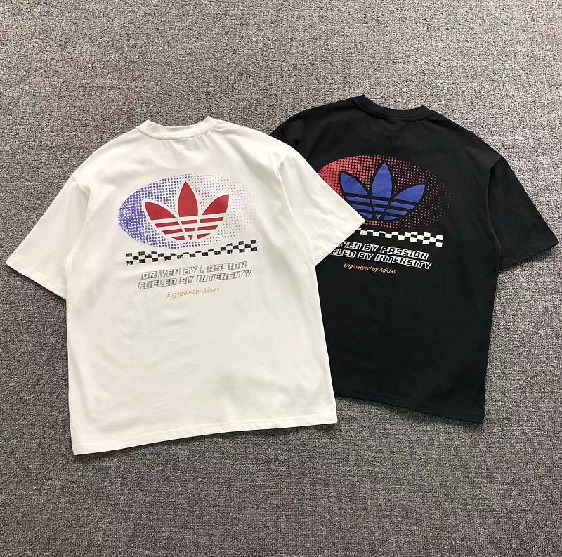 ADIDAS T-SHIRT 524220319（im 170cm 60kg i wear size S in the phot）
