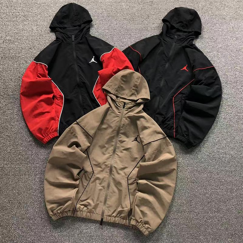 AIR JORDAN JACKET 4205082877（im 170cm 60kg i wear size M in the phot）