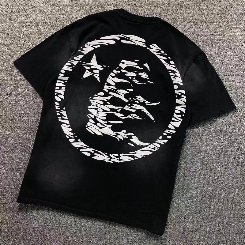 HELLSTAR T-SHIRT 3204251917（im 170cm 60kg i wear size S in the phot）