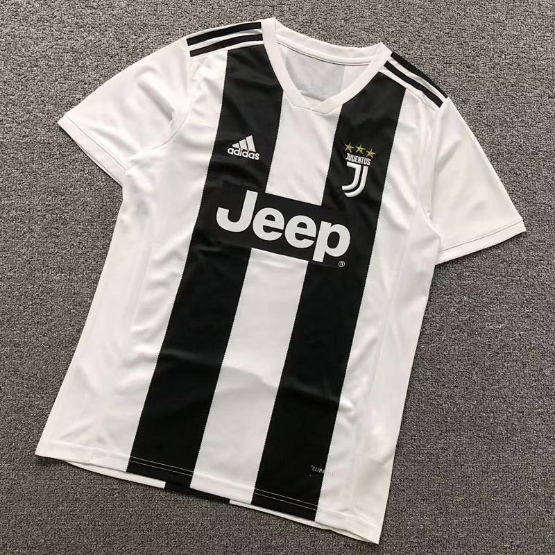 FOOTBALL T-SHIRT 124424002（im 170cm 60kg i wear size M in the phot）