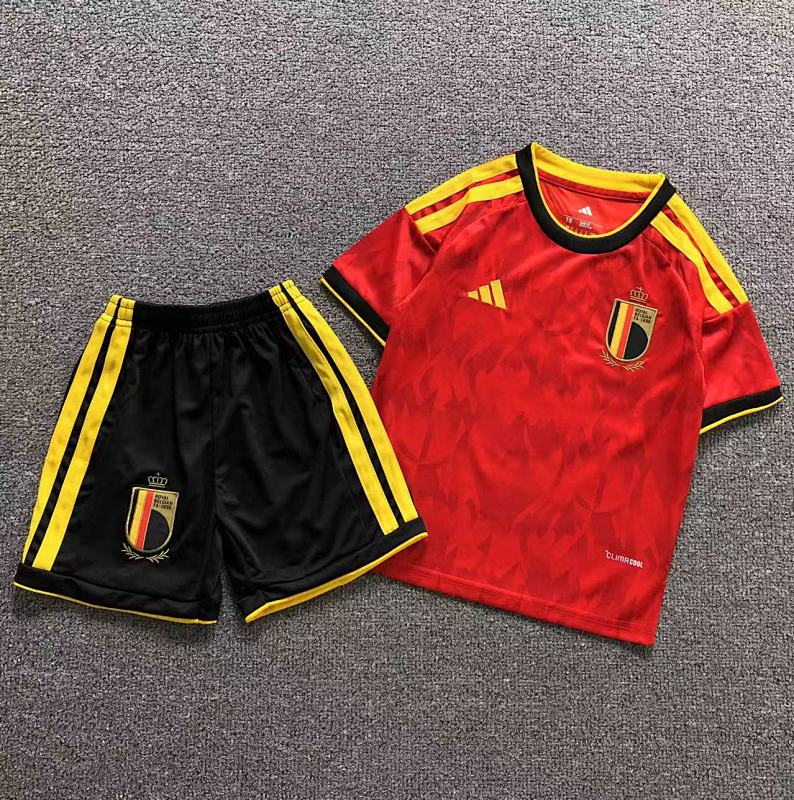FOOTBALL T-SHIRT SHORTS CHILD 1211610002