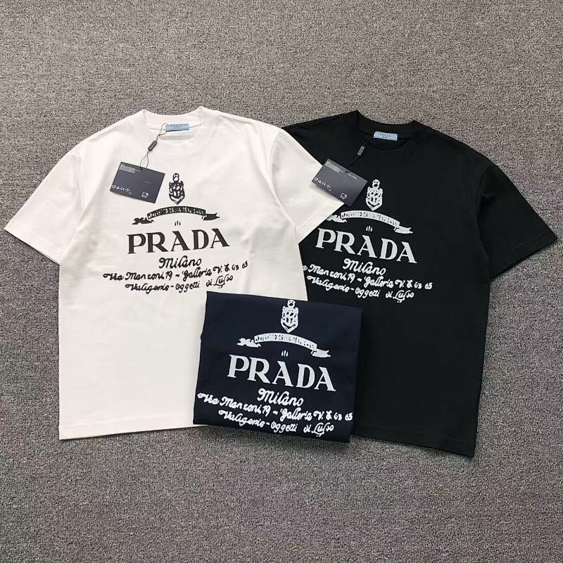 PRADA T-SHIRT 411132421（im 170cm 57kg i wear size M in the phot）