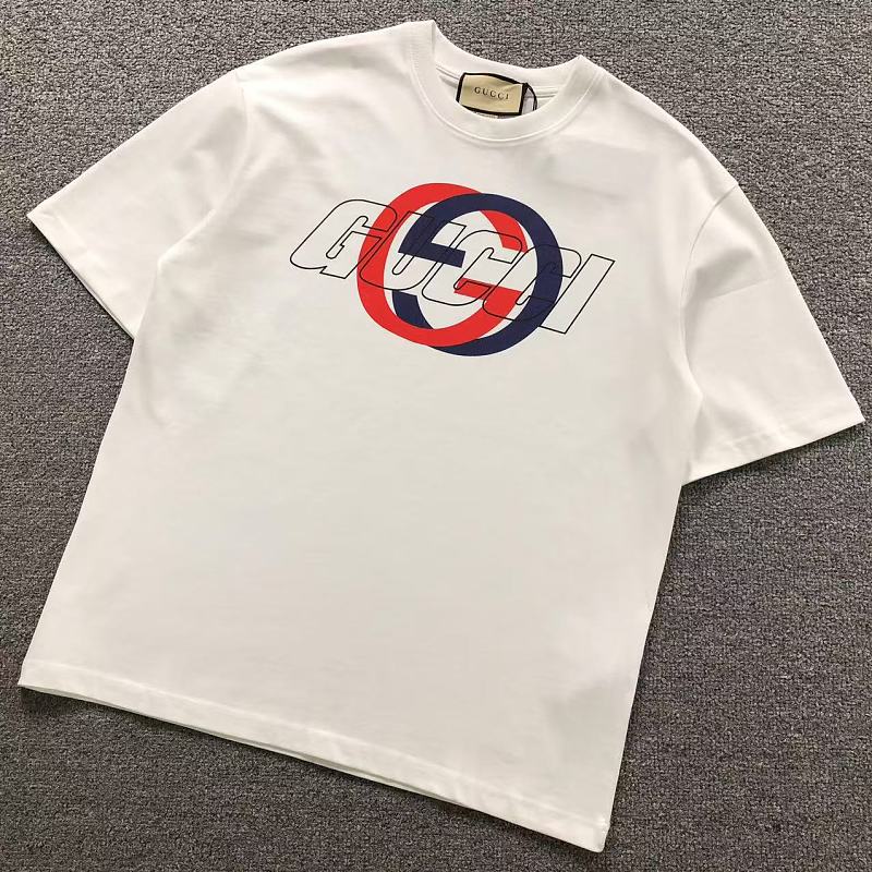 GUCCI T-SHIRT 22050720125（im 170cm 60kg i wear size S in the phot）
