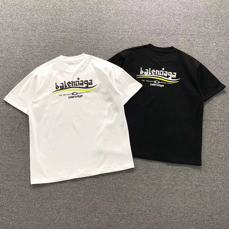 BALENCIAGA T-SHIRT 4112002133（im 170cm 60kg i wear size XL in the phot）