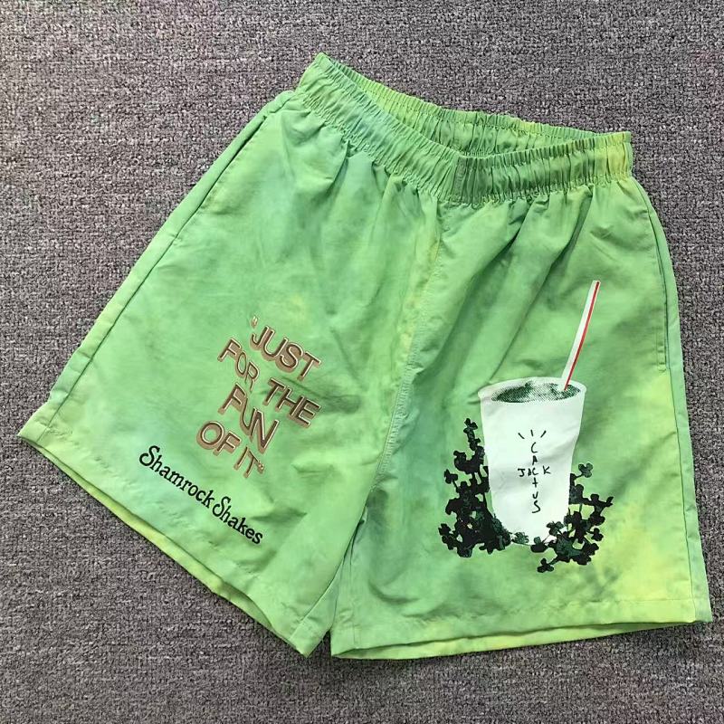 TRAVIS SCOTT SHORTS 211161472（im 170cm 55kg i wear size M in the phot）