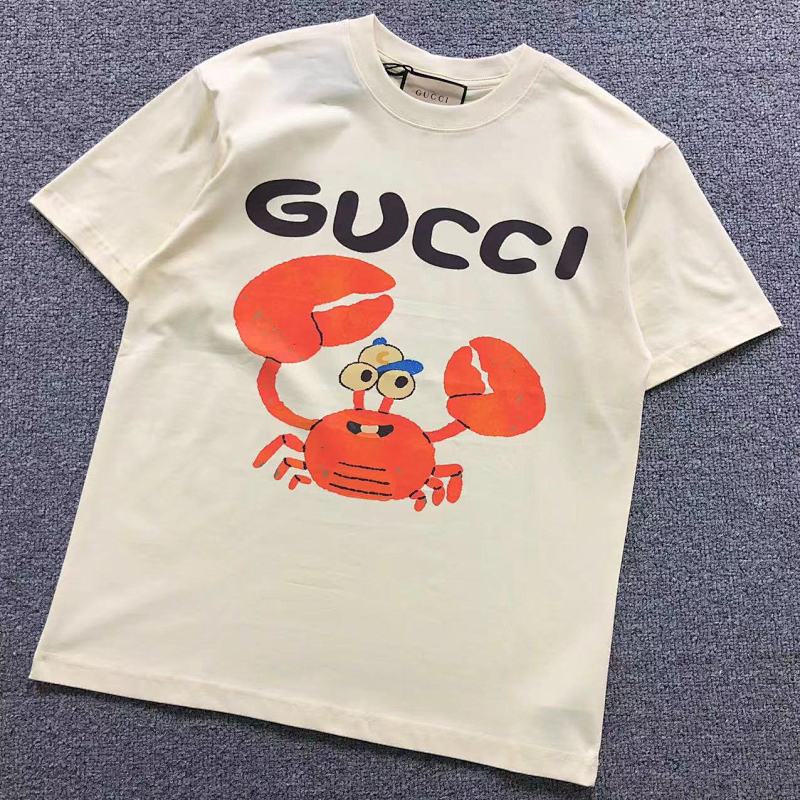 GUCCI T-SHIRT 5231968101（im 170cm 60kg i wear size S in the phot）