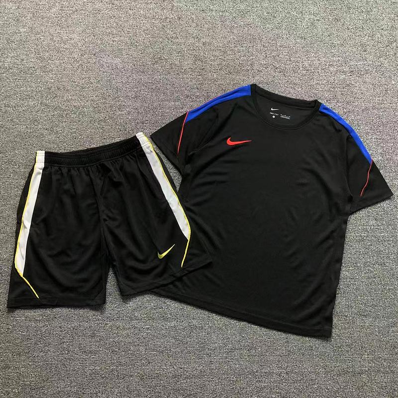 FOOTBALL T-SHIRT SHORTS 129436002（im 170cm 60kg i wear size M in the phot）