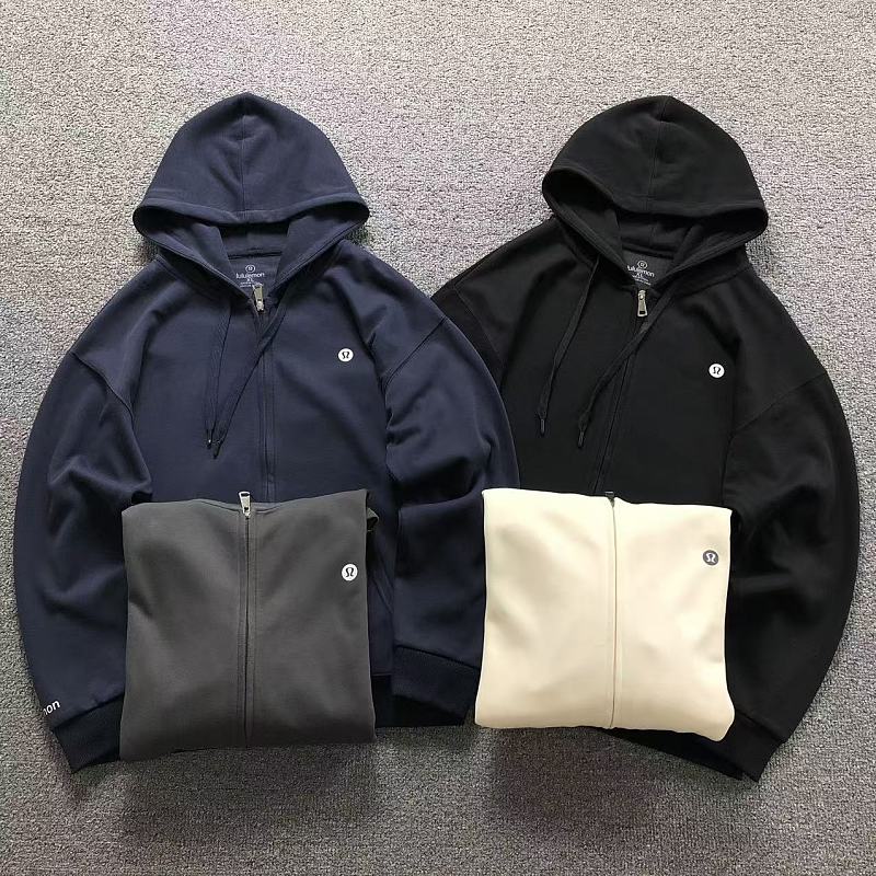 LULULEMON HOODIE 2208144004 （im 170cm 60kg i wear size XL in the phot）