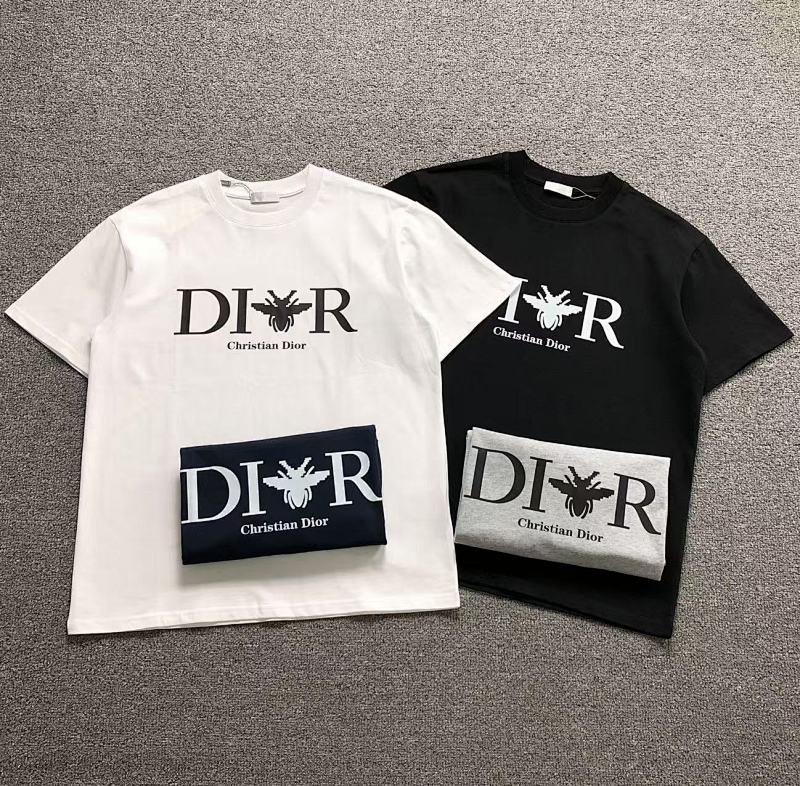 DIOR T-SHIRT 3203053821（im 170cm 60kg i wear size M in the phot）