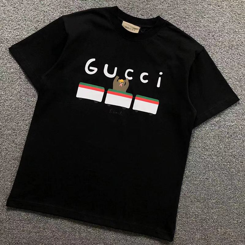 GUCCI T-SHIRT 5231956101（im 170cm 60kg i wear size S in the phot）
