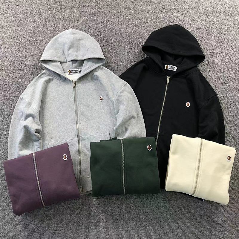 BAPE HOODIE 1112240155（im 170cm 60kg i wear size M in the phot）