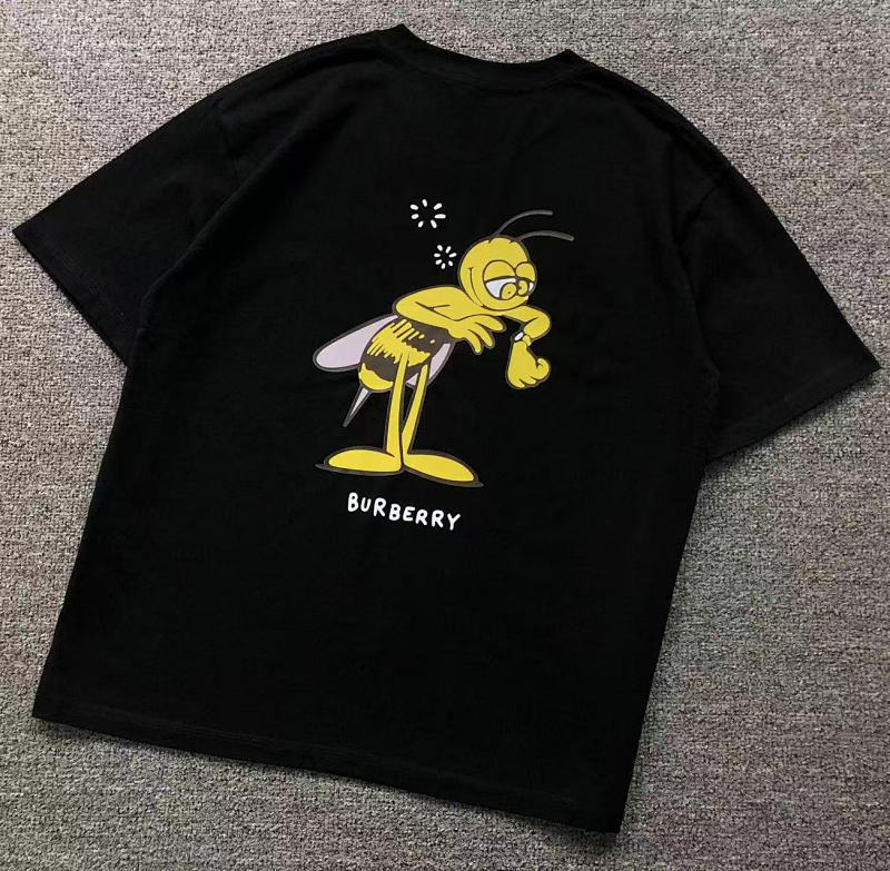 BURBERRY T-SHIRT 5122021150（im 170cm 55kg i wear size S in the phot）