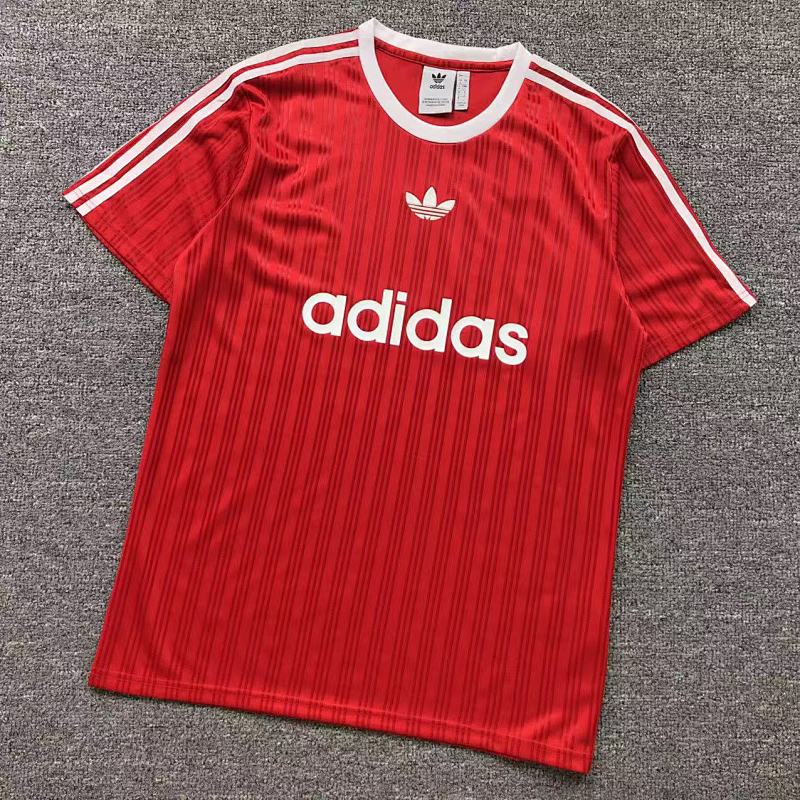 FOOTBALL T-SHIRT 11052315002（im 170cm 60kg i wear size L in the phot）