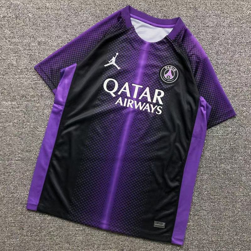 FOOTBALL T-SHIRT 11071008002（im 170cm 60kg i wear size L in the phot）