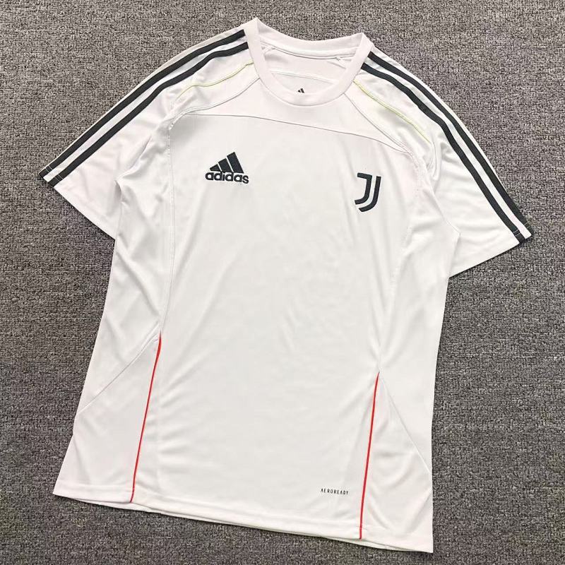 FOOTBALL T-SHIRT 2152355002（im 170cm 60kg i wear size L in the phot）