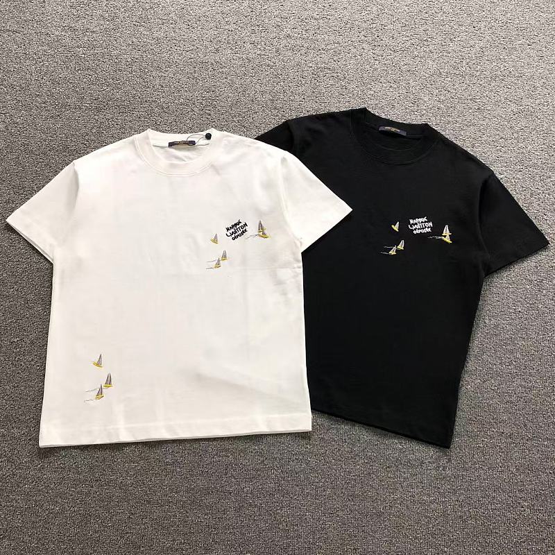 LV T-SHIRT 5209053081（im 170cm 60kg i wear size S in the phot）