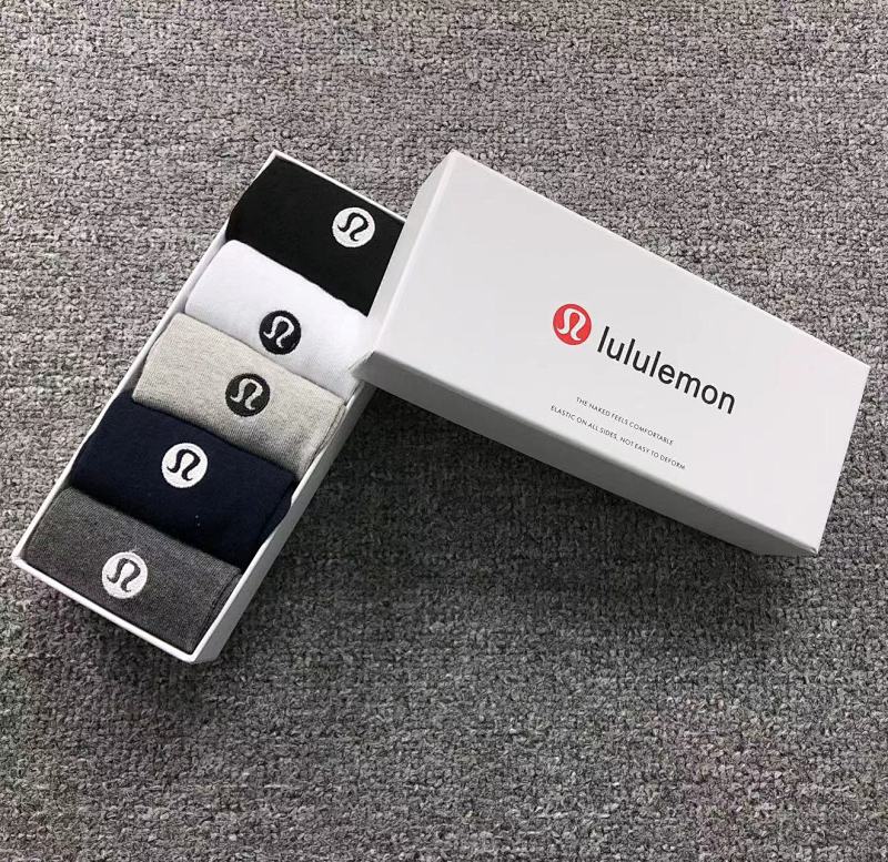LULULEMON SOCKS 212300218