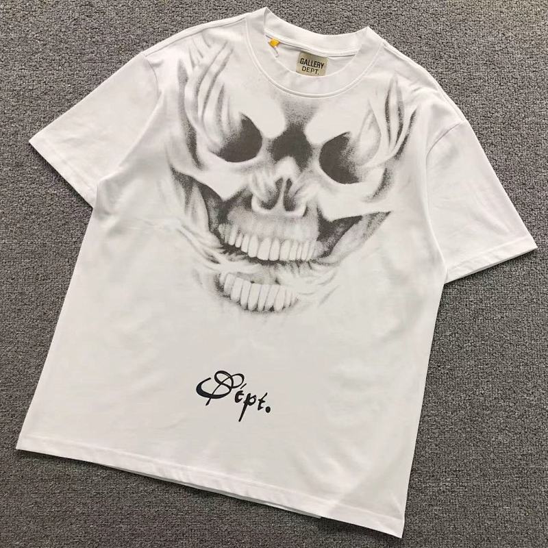 GALLERY DEPT T-SHIRT 22040675125（im 170cm 60kg i wear size M in the phot）