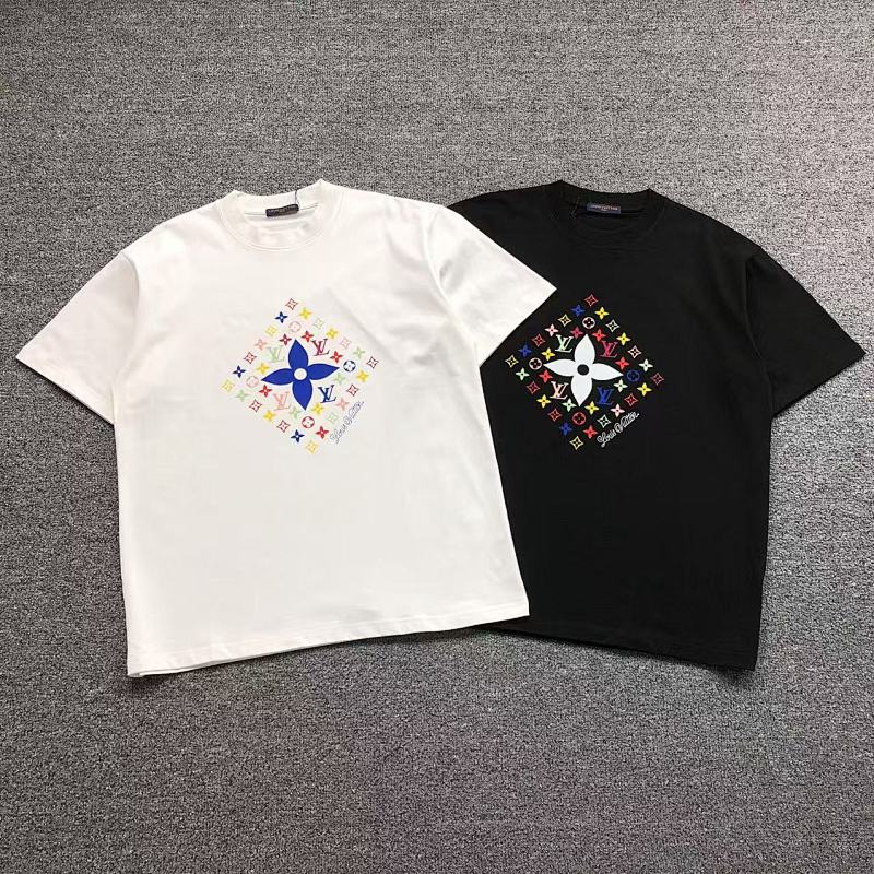 LV T-SHIRT 41081914133（im 170cm 60kg i wear size XL in the phot）