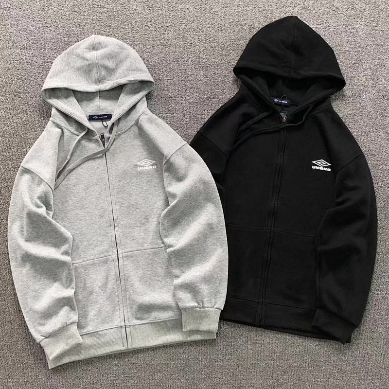 UMBRO HOODIE 411211101（im 170cm 60kg i wear size M in the phot）