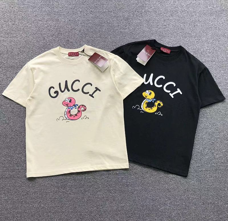 GUCCI T-SHIRT 5050835101（im 170cm 60kg i wear size S in the phot）