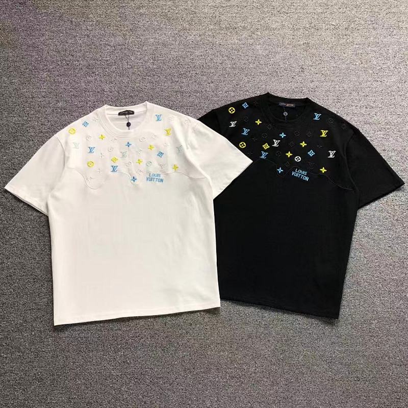 LV T-SHIRT 5240706147（im 170cm 60kg i wear size L in the phot）