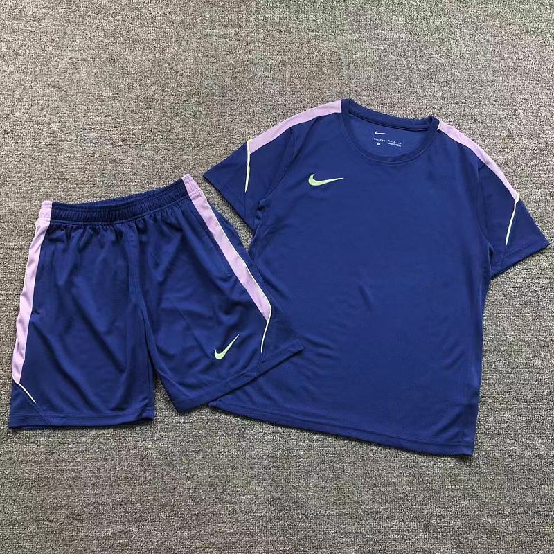 FOOTBALL T-SHIRT SHORTS 129435002（im 170cm 60kg i wear size M in the phot）