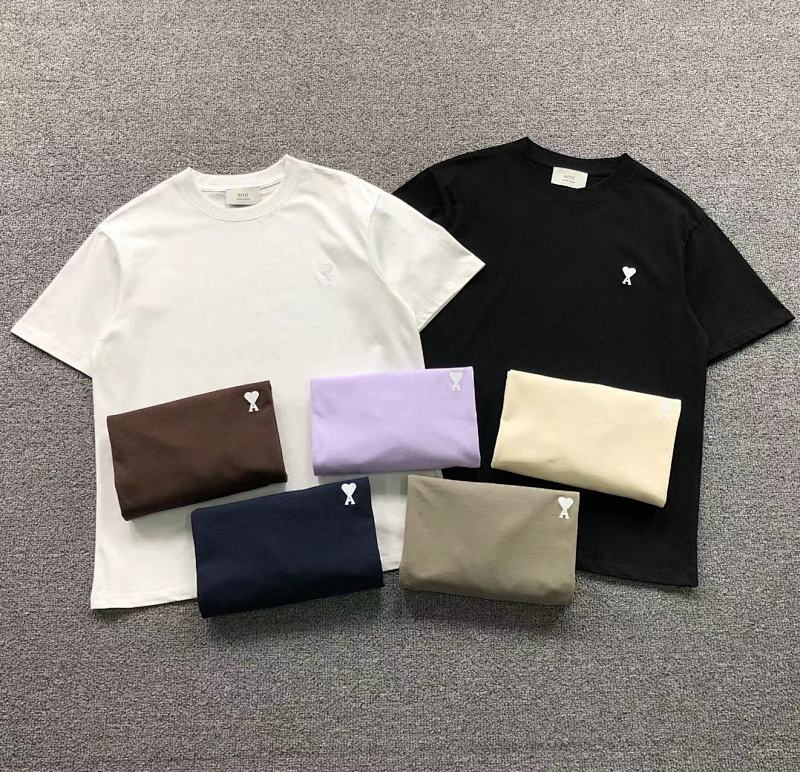 AMI T-SHIRT 504090817 （im 170cm 60kg i wear size S in the phot）