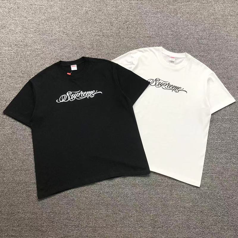 SUPREME T-SHIRT 5252527123（im 170cm 60kg i wear size M in the phot）