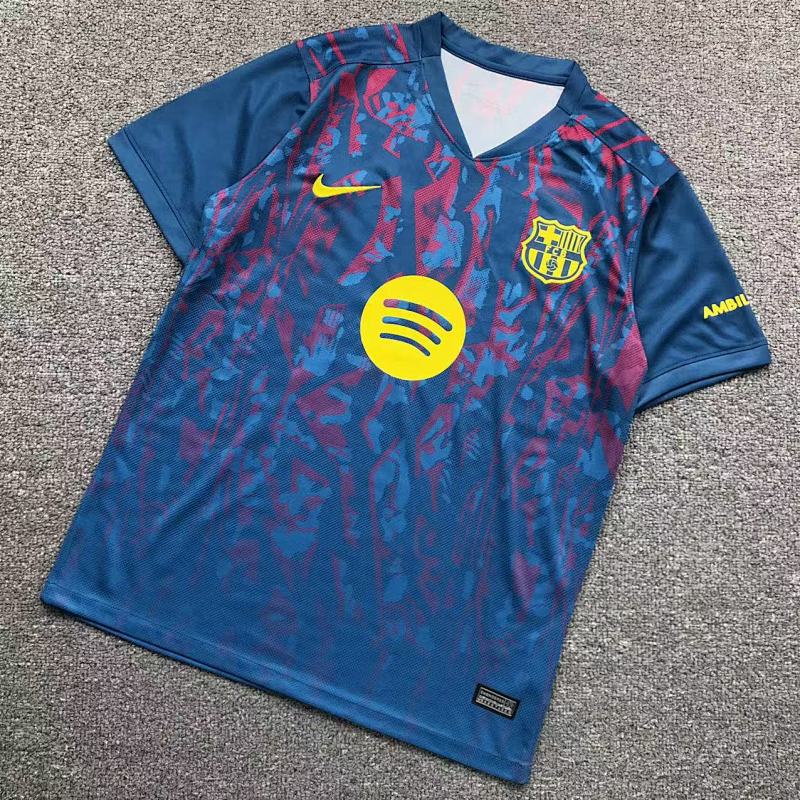 FOOTBALL T-SHIRT 11041702002（im 170cm 60kg i wear size L in the phot）