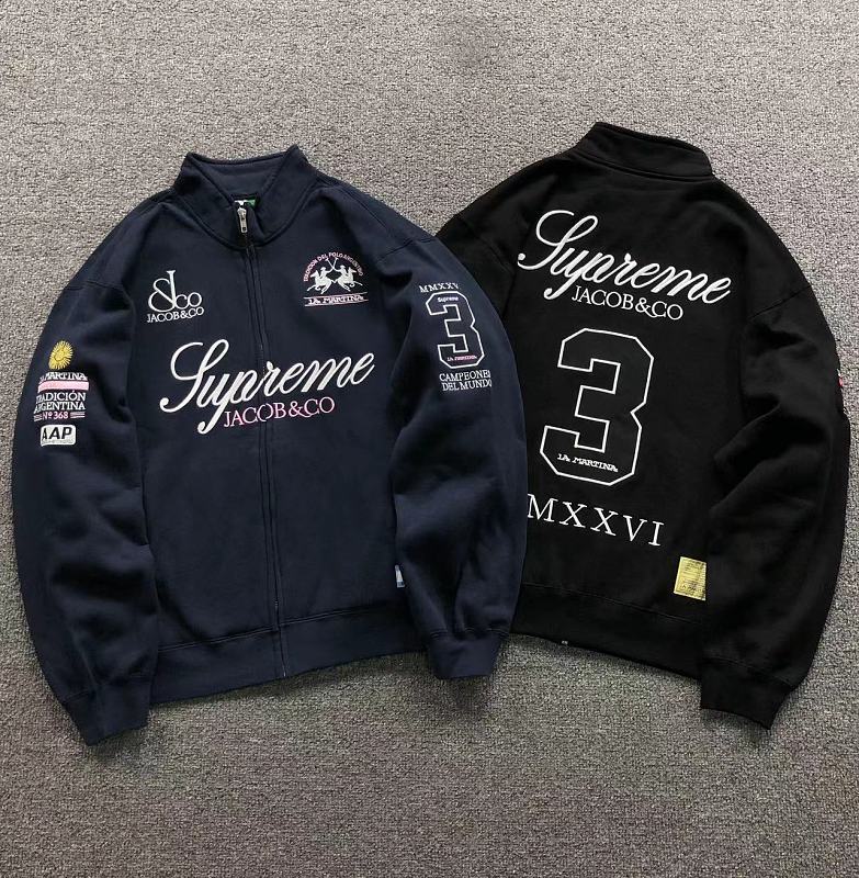 SUPREME HOODIE 22082207001（im 170cm 60kg i wear size M in the phot）