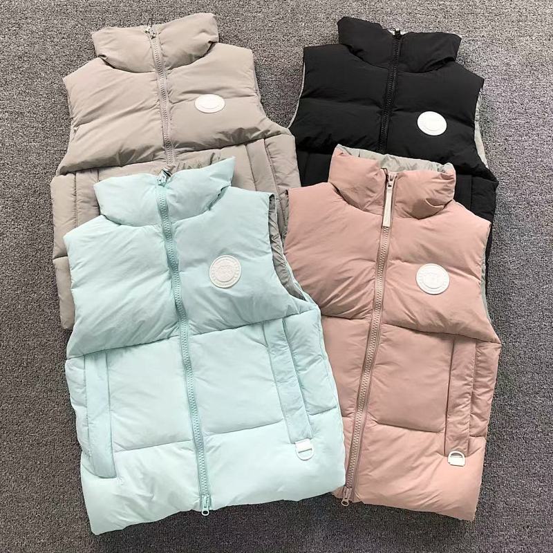 CANADA GOOSE VEST DOWN JACKETS 3110132316（ im 170cm 60kg i wear size M in the phot）