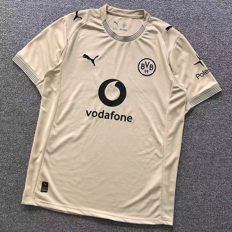 FOOTBALL T-SHIRT 1252106002（im 170cm 60kg i wear size L in the phot）