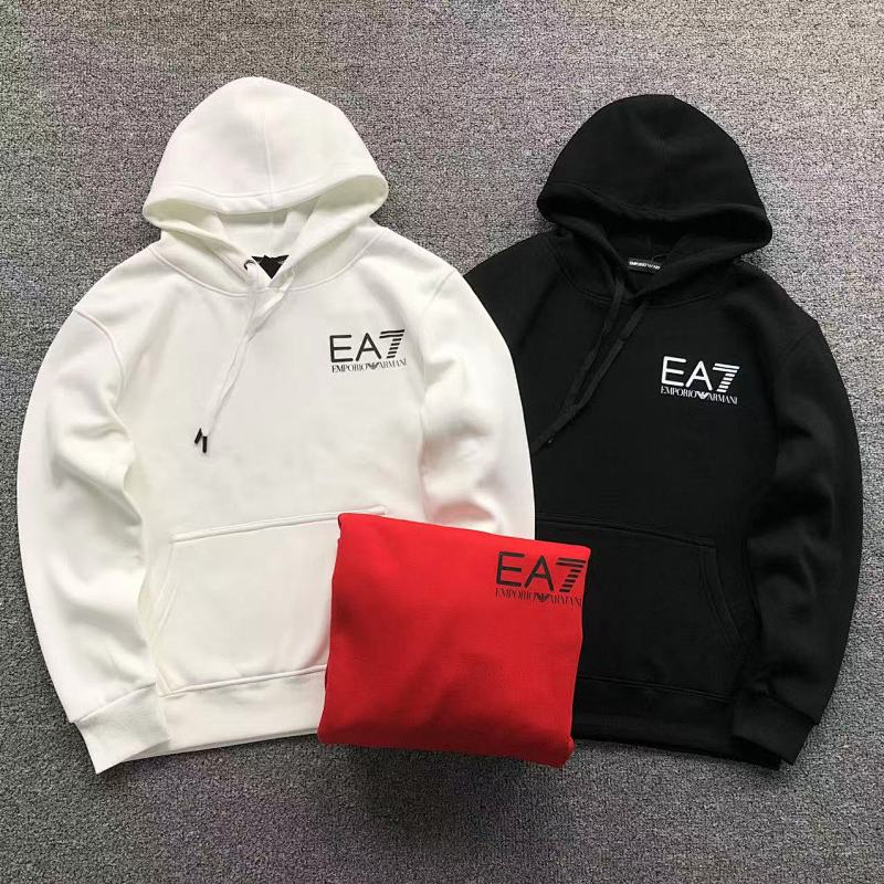 EMPORIO ARMANI HOODIE 2112100801（im 170cm 60kg i wear size M in the phot）