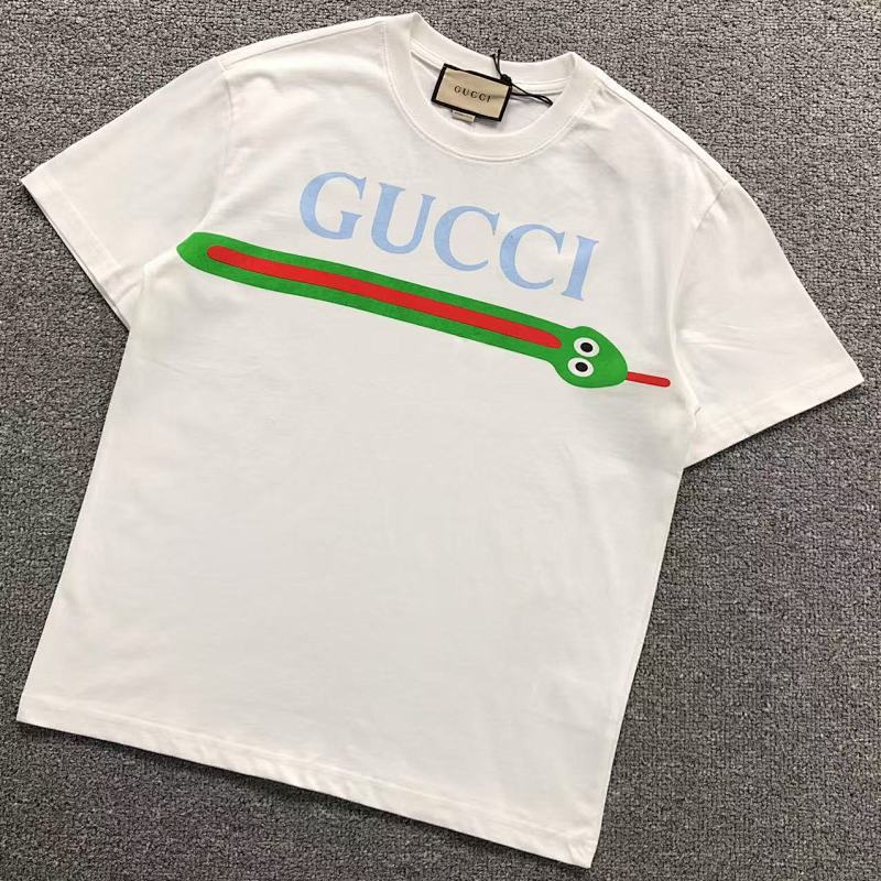 GUCCI T-SHIRT 5050840101（im 170cm 60kg i wear size S in the phot）
