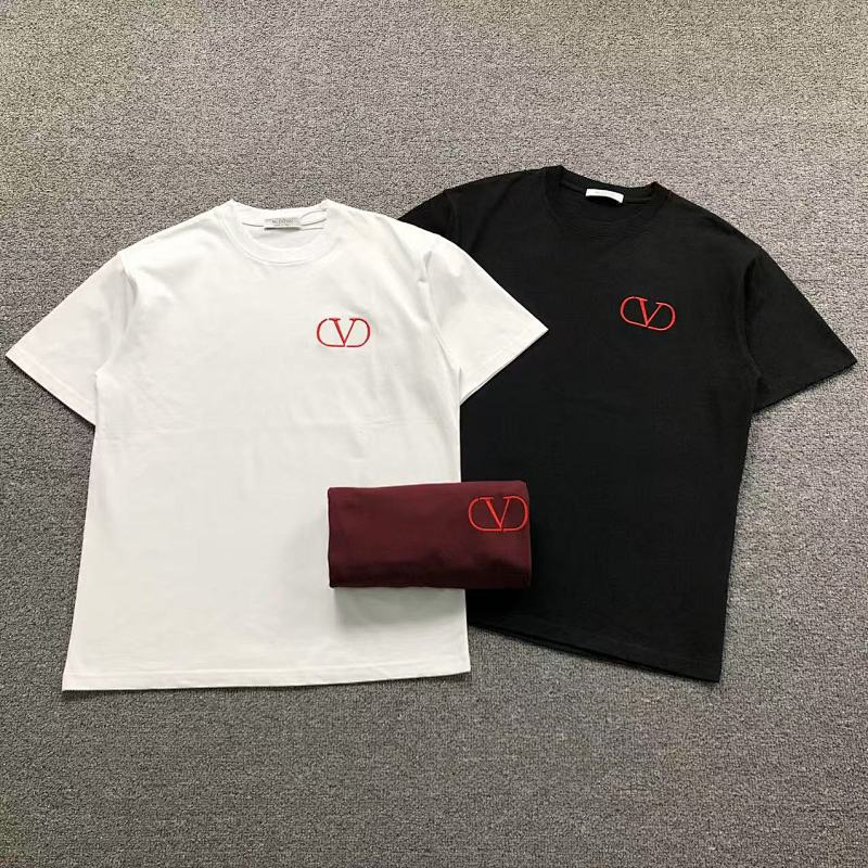 VALENTINO T-SHIRT 41072408133（im 170cm 60kg i wear size L in the phot）
