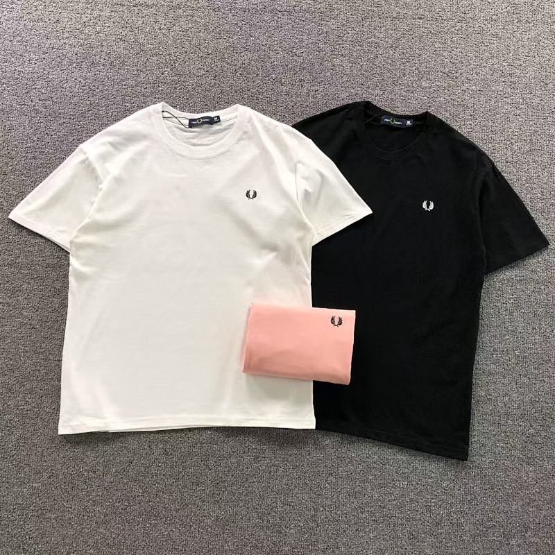 FRED PERRY T-SHIRT 219222401（im 170cm 60kg i wear size M in the phot）