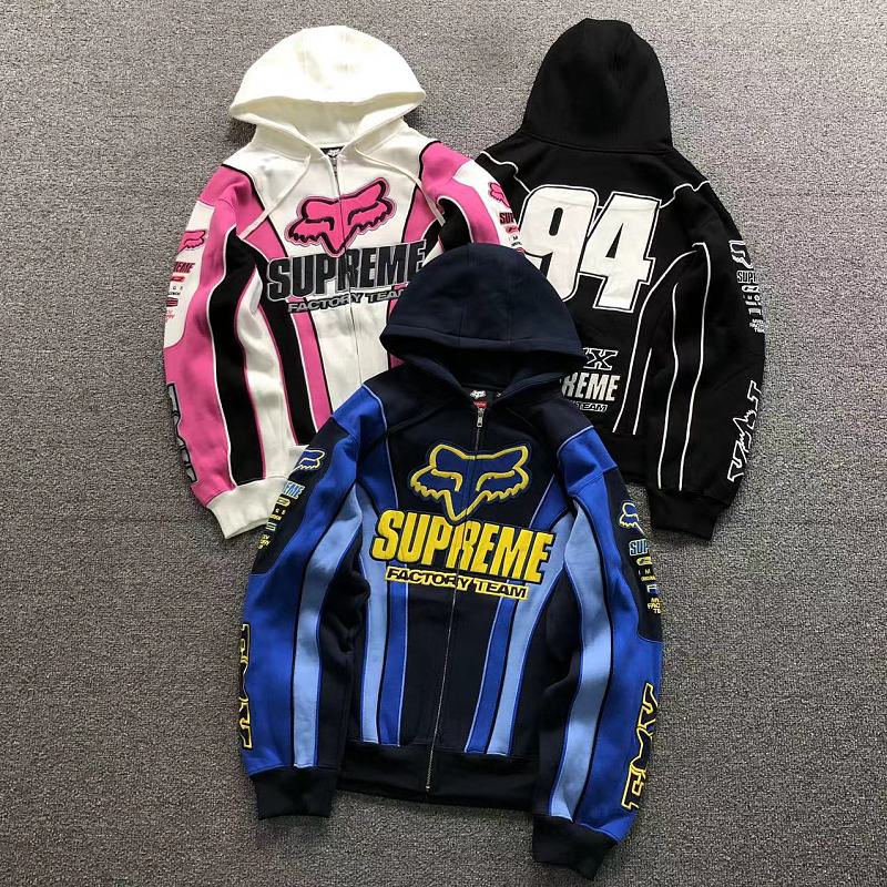 SUPREME JACKET 22081434001（im 170cm 60kg i wear size S in the phot）