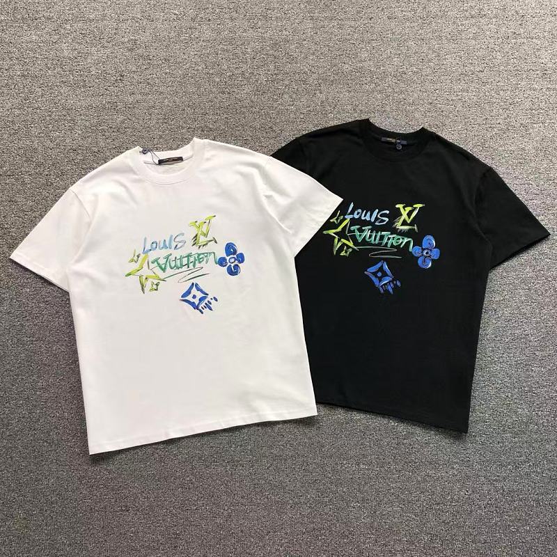 LV T-SHIRT 3204224021 （im 170cm 60kg i wear size M in the phot）