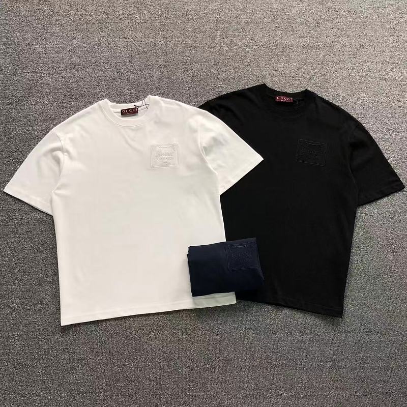 GUCCI T-SHIRT 22050735125（im 170cm 60kg i wear size S in the phot）