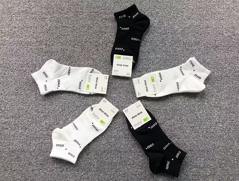 MIU MIU SOCKS 213231018