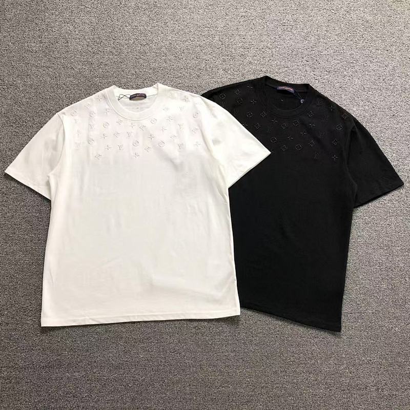 LV T-SHIRT 5230607147（im 170cm 60kg i wear size M in the phot）